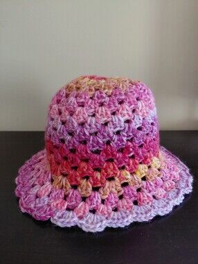 Handmade Pink Gradient Crochet Bucket Hat with Detachable-Ribbon - Accessories